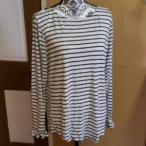 Maurice's long sleeve XL